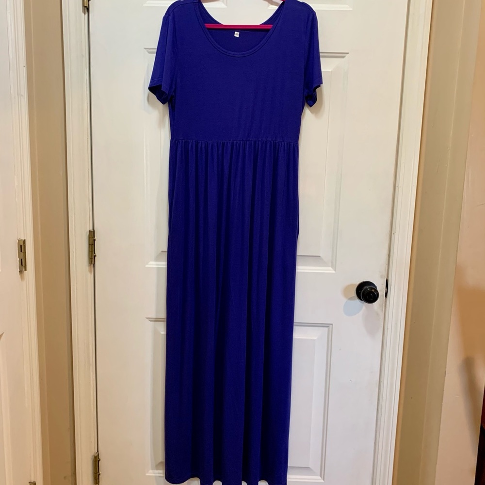 NWOT Boutique Navy MAXI DRESS